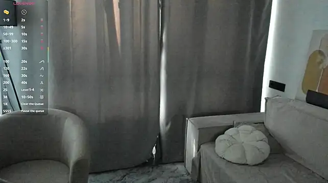 TannaKaroly stripchat live cam model