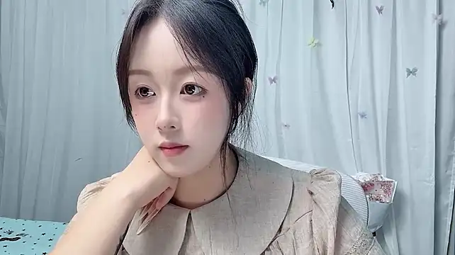 xiaomei1122 stripchat live cam model