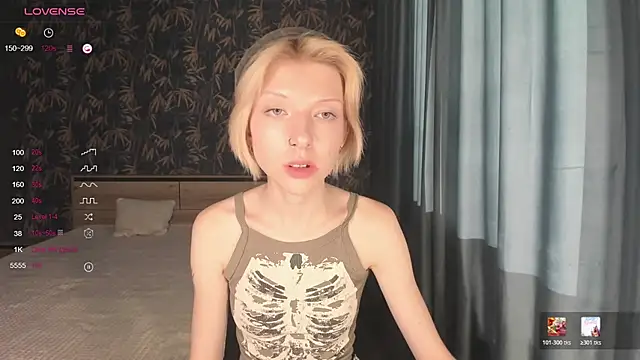 Frey_a stripchat live cam model