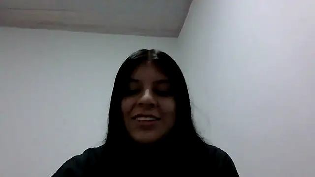Kate-Pauhl stripchat live cam model