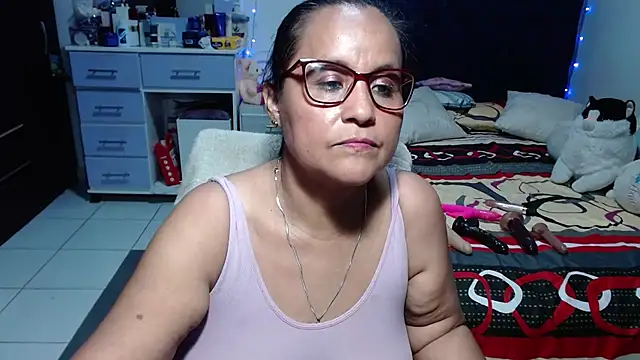 pervert_mommy_ stripchat live cam model