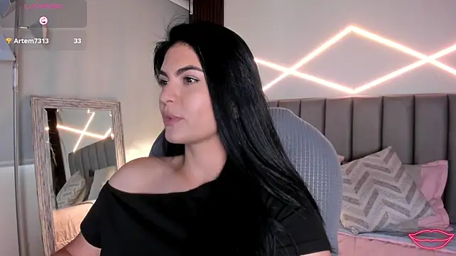 Veronicalanx1 stripchat live cam model