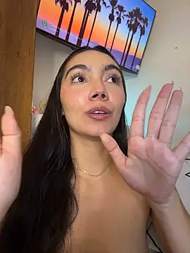 SOY_LUPE stripchat live cam model