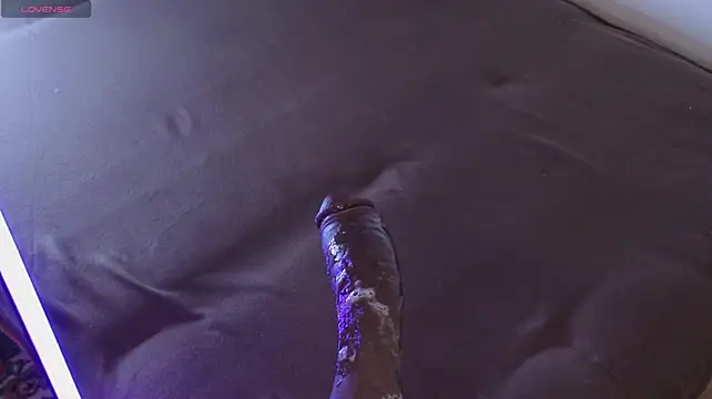 bllowwoww stripchat live cam model