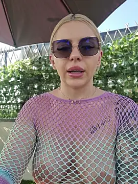 IveySin stripchat live cam model