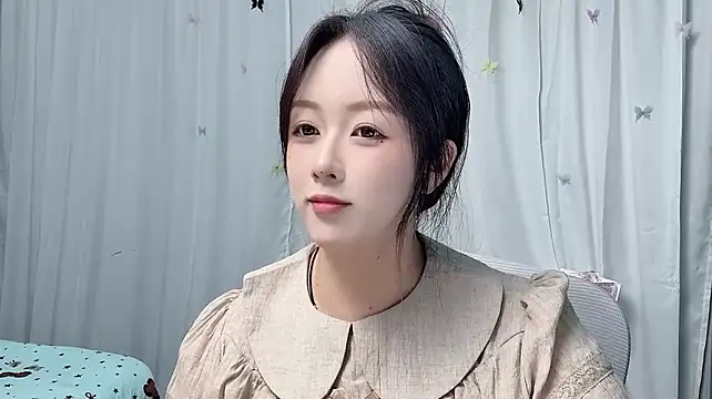 xiaomei1122 stripchat live cam model