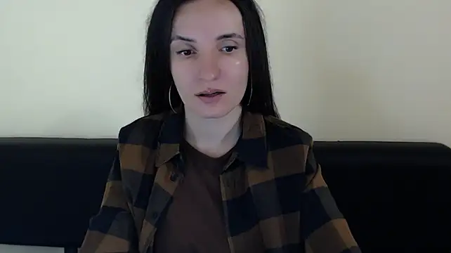 LaimaV_ stripchat live cam model