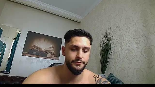 TroyWadee stripchat live cam model