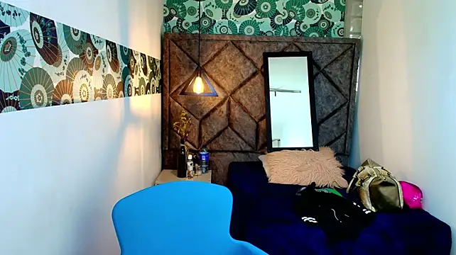 Brithny_Hot stripchat live cam model