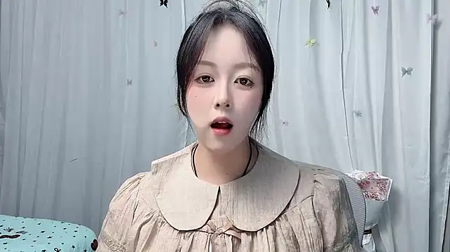 xiaomei1122 stripchat live cam model
