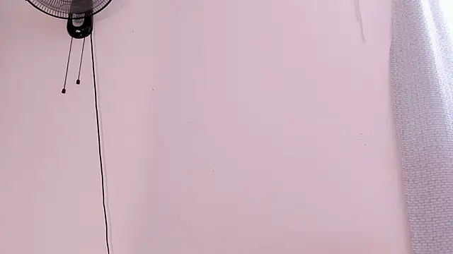 miahkumar stripchat live cam model