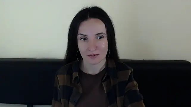 LaimaV_ stripchat live cam model