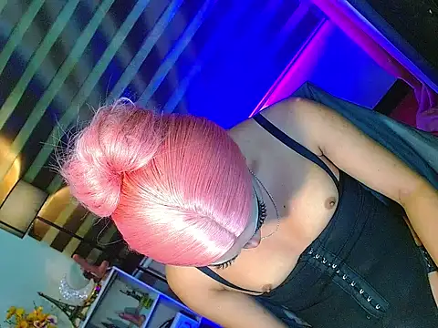 HOLLYWOOD_QUEEN_88 stripchat live cam model