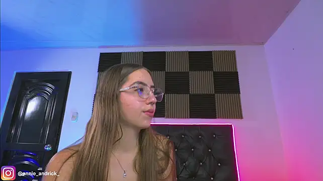 _Annie_Andrick_ stripchat live cam model