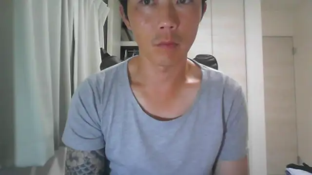 Kou-4444 stripchat live cam model
