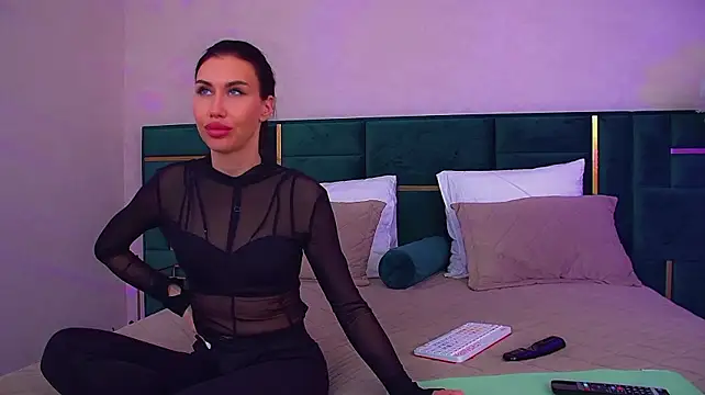 KaylaMous stripchat live cam model