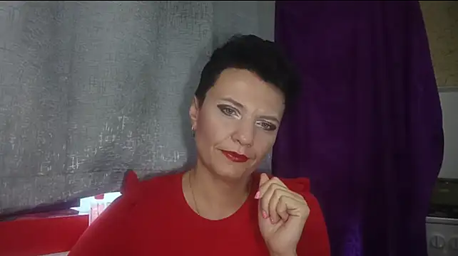 HotMamaQueen234 stripchat live cam model