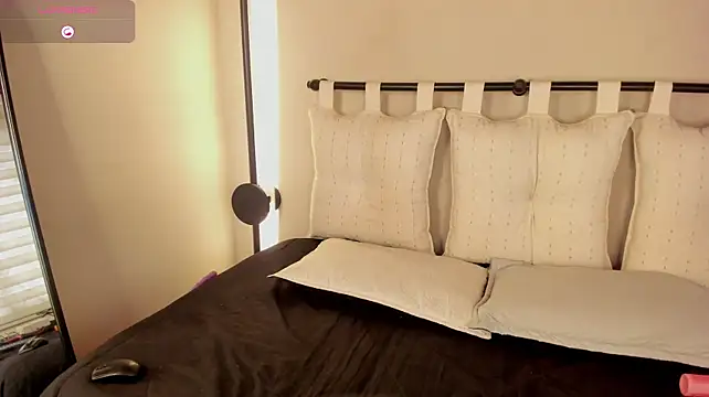 _zoe_3 stripchat live cam model