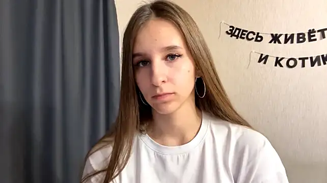SkinnyForint stripchat live cam model