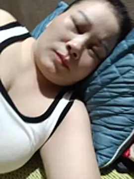 DivaMali stripchat live cam model