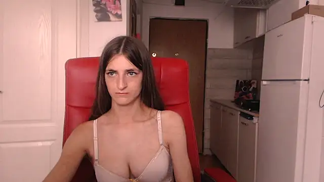 simyhvn stripchat live cam model