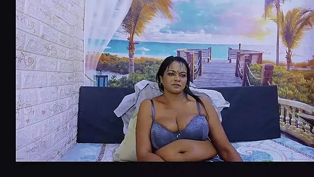 indianswtbella stripchat live cam model