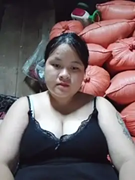 Joy-yy stripchat live cam model