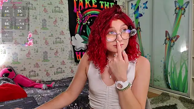 SmokyRose stripchat live cam model