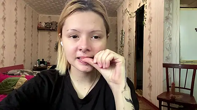 VerdieVillanveva stripchat live cam model