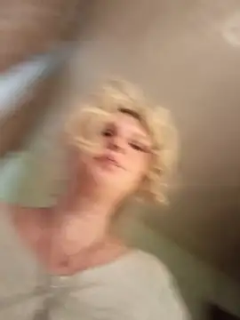 TsPostophere stripchat live cam model