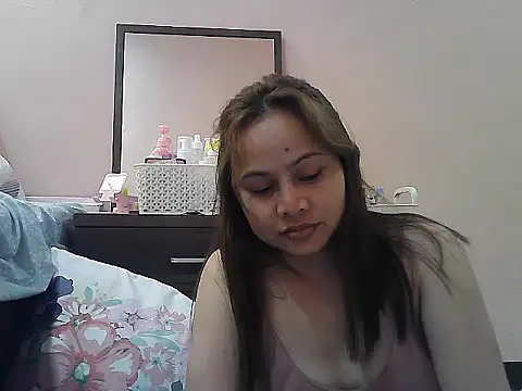 Amarrahlyn stripchat live cam model