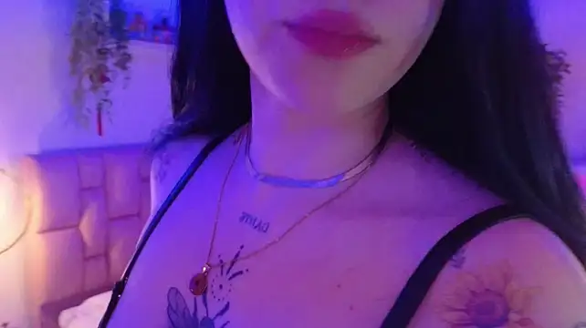albaismynameX stripchat live cam model