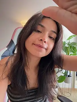Adriennesexxx stripchat live cam model