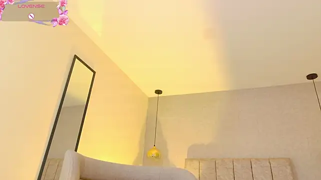 april_rousse stripchat live cam model