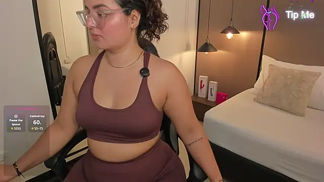 lilly_ass_ stripchat live cam model