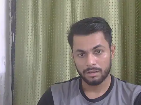 Stubborndesiboy stripchat live cam model