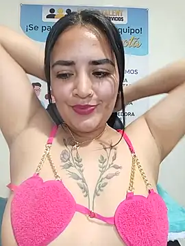MAYE__13 stripchat live cam model