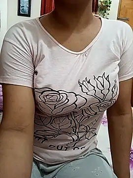 Tanha18 stripchat live cam model