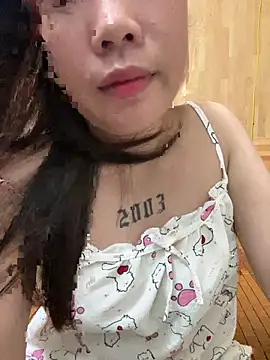 DoliceGirl2k stripchat live cam model