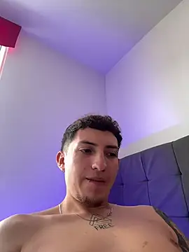 sarah_and_taylor stripchat live cam model