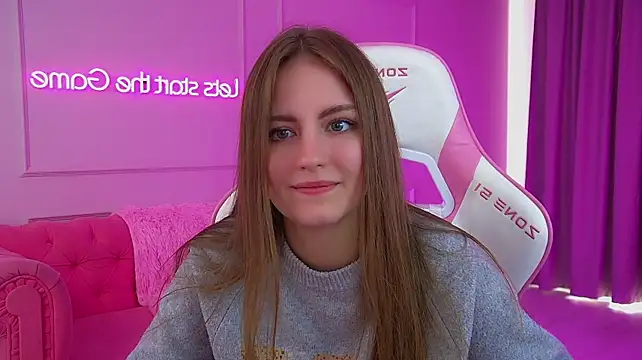 SofiaSarvains stripchat live cam model