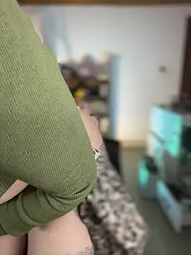 NikkiNix stripchat live cam model