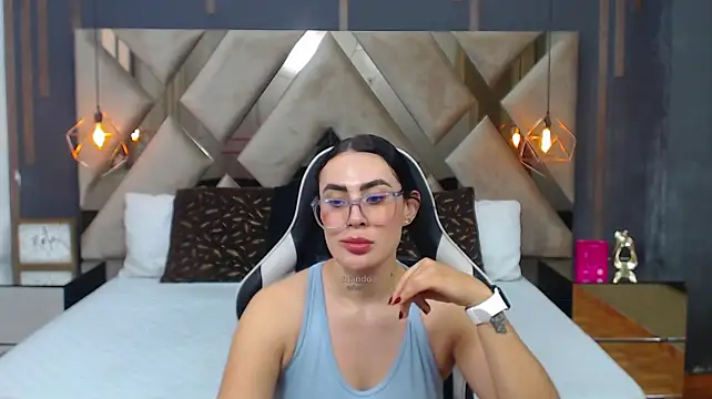 MartinaaFit stripchat live cam model