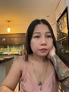 LINDA_HD stripchat live cam model