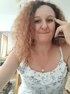KarinaFlower99 stripchat live cam model