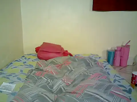 Snow_eye stripchat live cam model