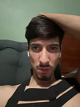 ElBratid stripchat live cam model