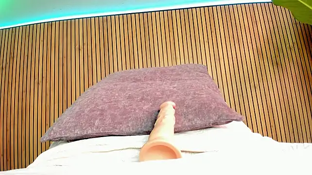 _alison_star stripchat live cam model