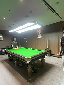 Qlong000 stripchat live cam model