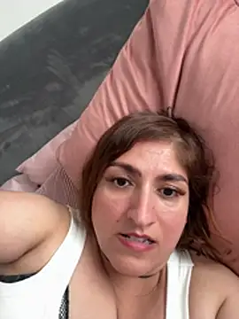 Spicy-Kareena stripchat live cam model